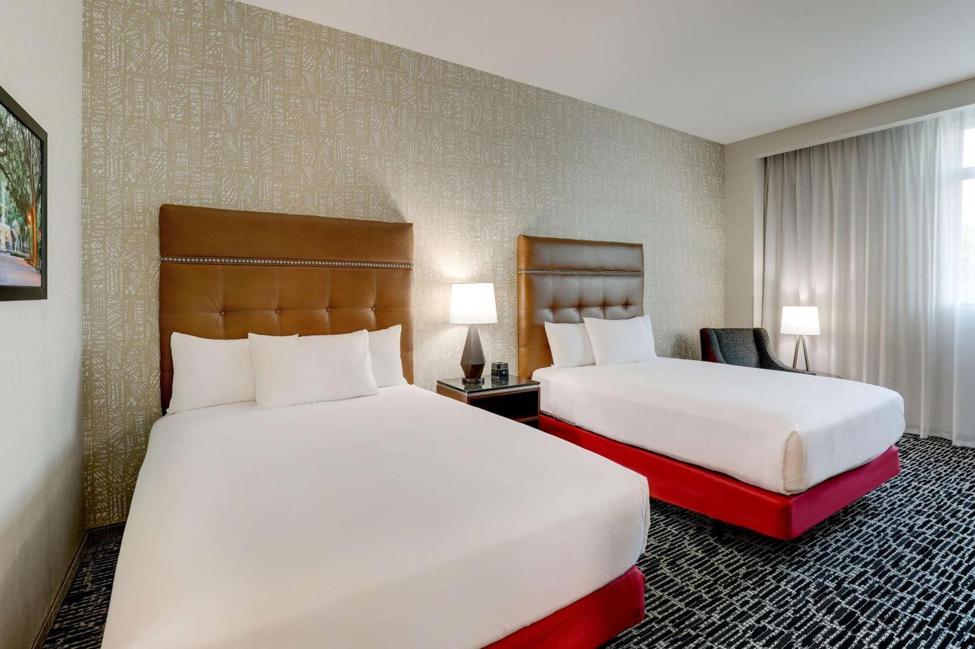 Drury Plaza Hotel Savannah بولِر المظهر الخارجي الصورة