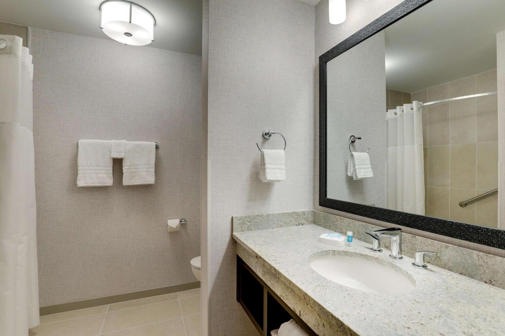Drury Plaza Hotel Savannah بولِر المظهر الخارجي الصورة
