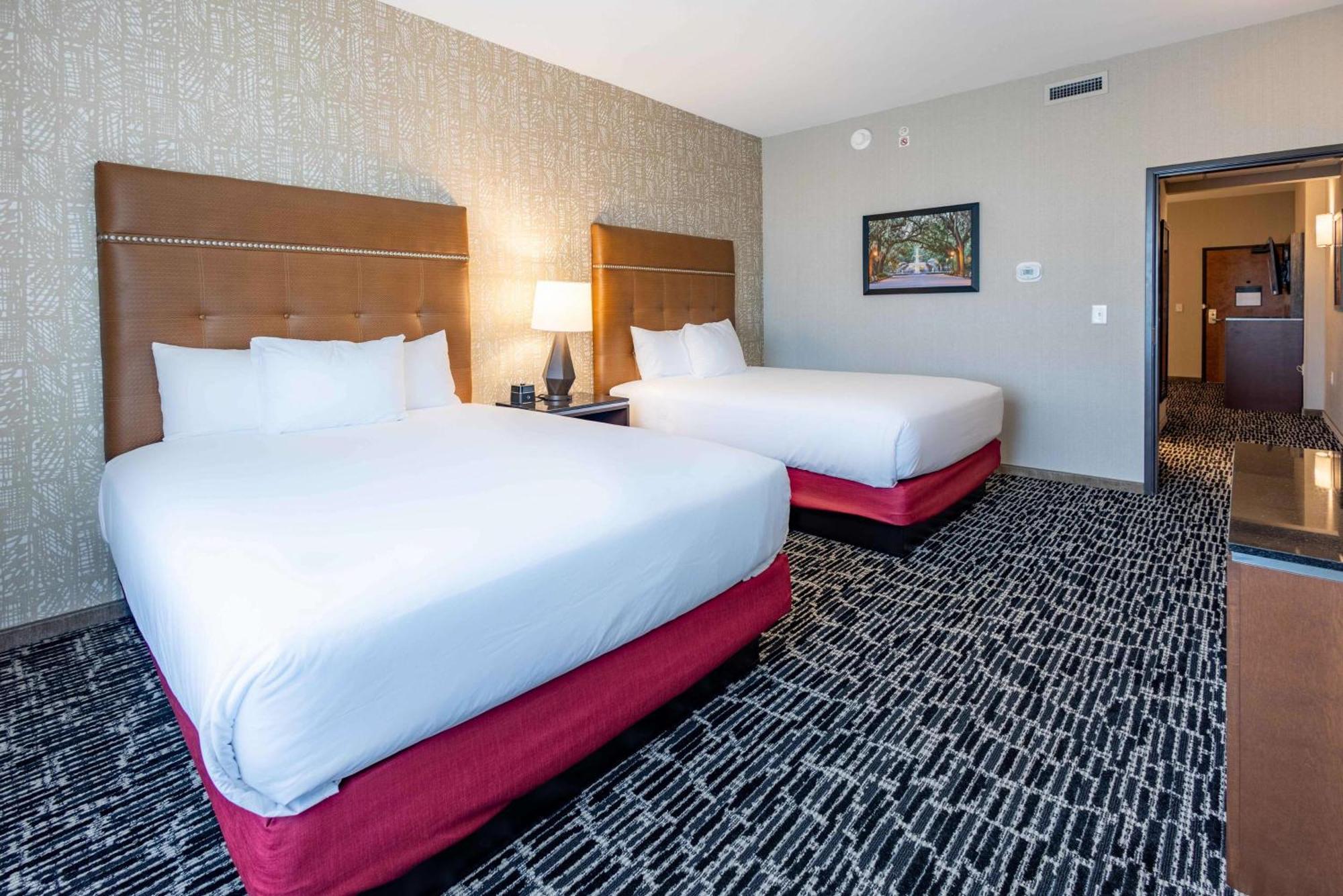 Drury Plaza Hotel Savannah بولِر المظهر الخارجي الصورة